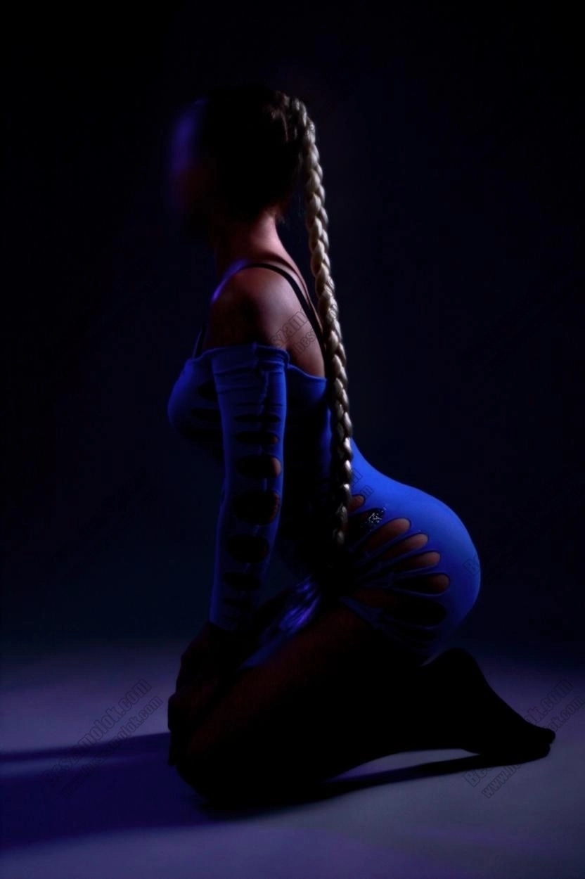 CELINE csuszkamasszazs hirdeto kepes profil - erotikus-csuszkamasszazs.hu CELINE - +36 30 364 1545 - erotikus csuszkamasszazs foto
